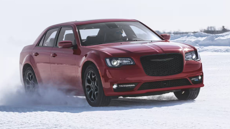Chrysler 300 in the snow